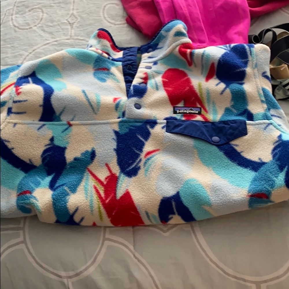 Patagonia pull over
